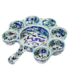 وعاء مثمن بمقبض